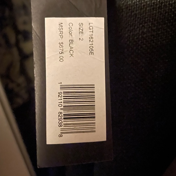 NWT Halston Heritage Women's size 2 Cap Sleeve semi sheer w/ floral embroidery - Picture 4 of 9